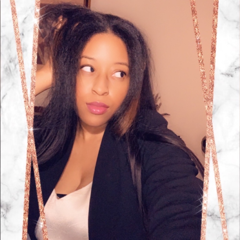 Meet your Posher, Tiara